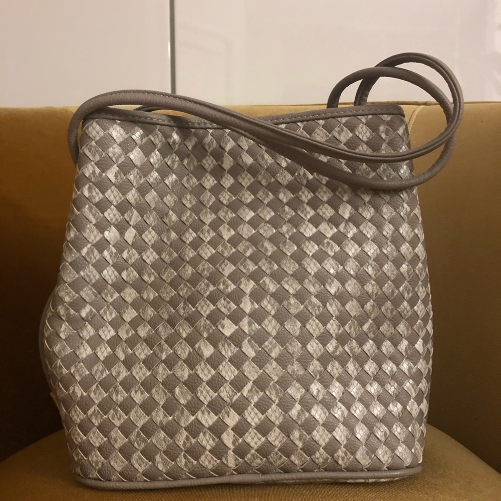 Samoe’s Style Grey & White Snakeskin Handbag